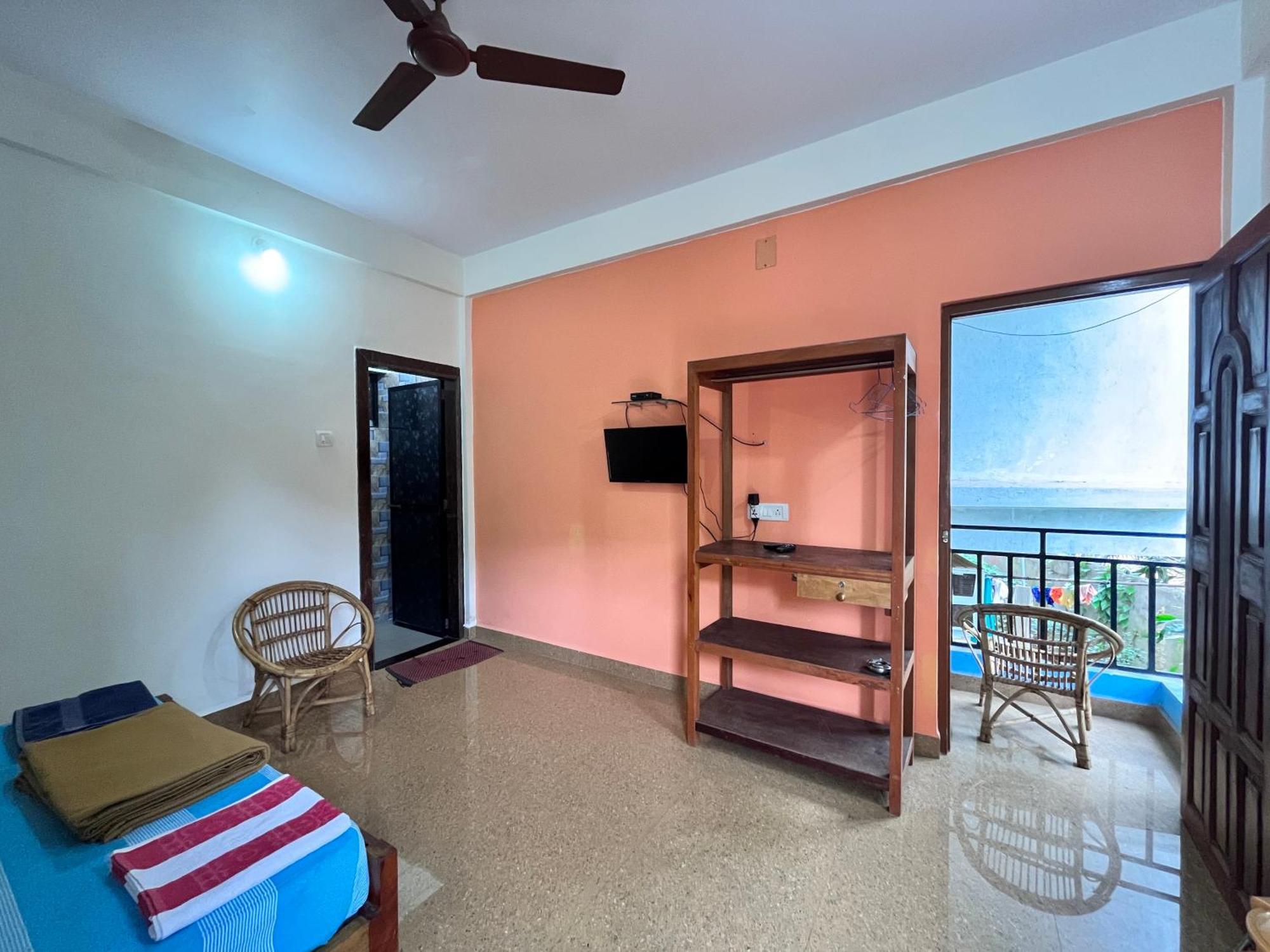 Morjim Sunset Hotel Exterior foto