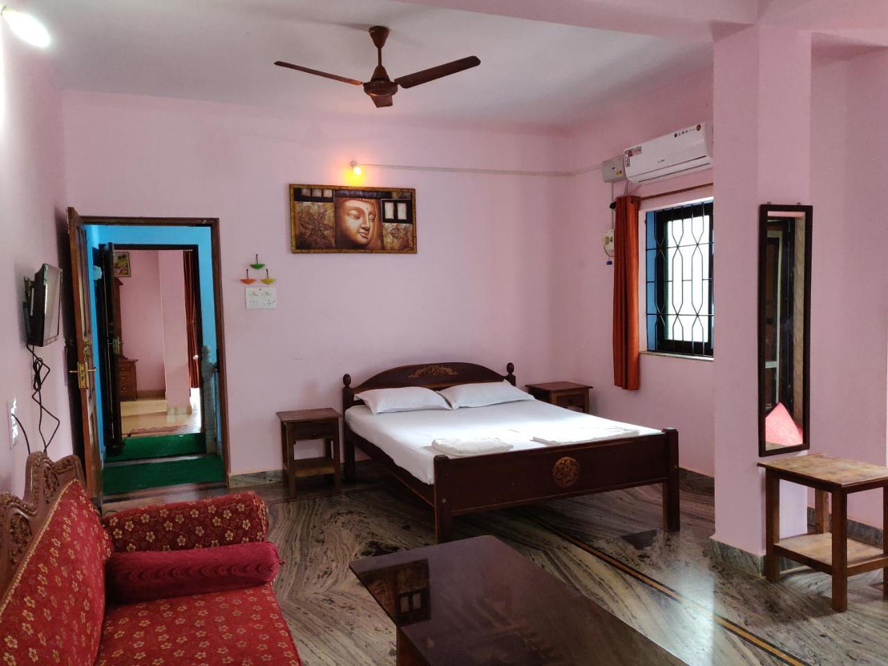Morjim Sunset Hotel Exterior foto